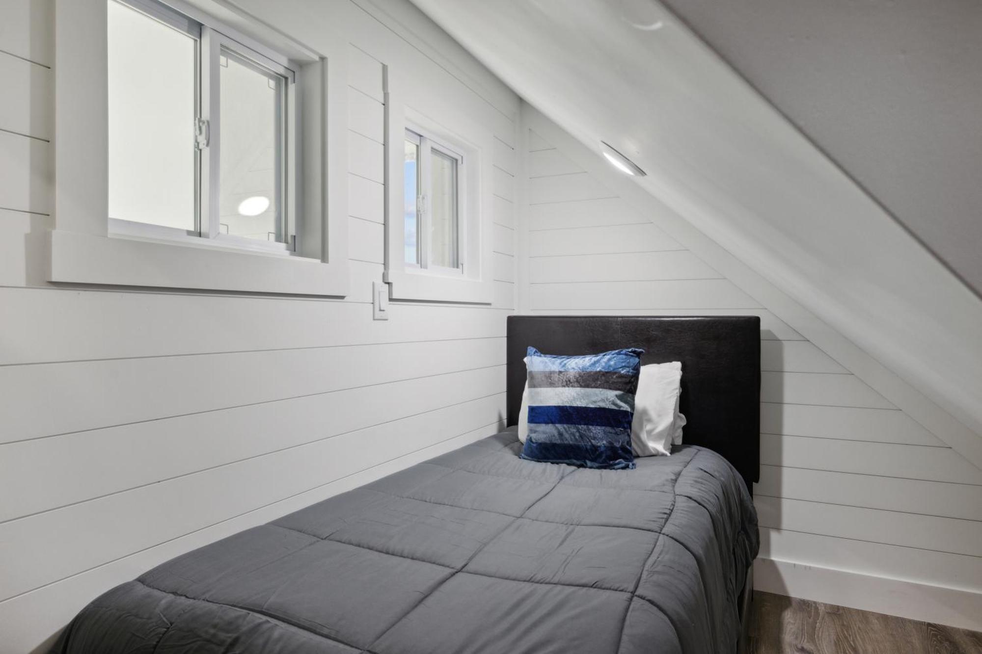 Enjoy The "Calm On The Water" In A Relaxing Luxurious Pool Cabin On The Lake! Dandridge Zewnętrze zdjęcie